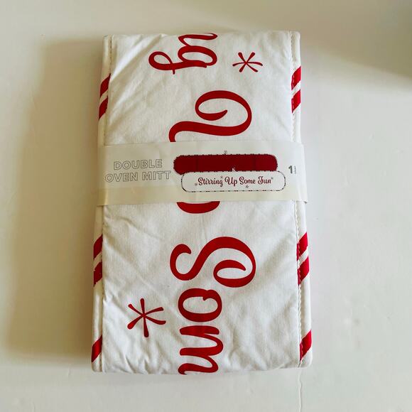 Target Christmas Tree Ceramic Stacking Measuring Cups & Double Oven Mitt - Picture 4 of 5